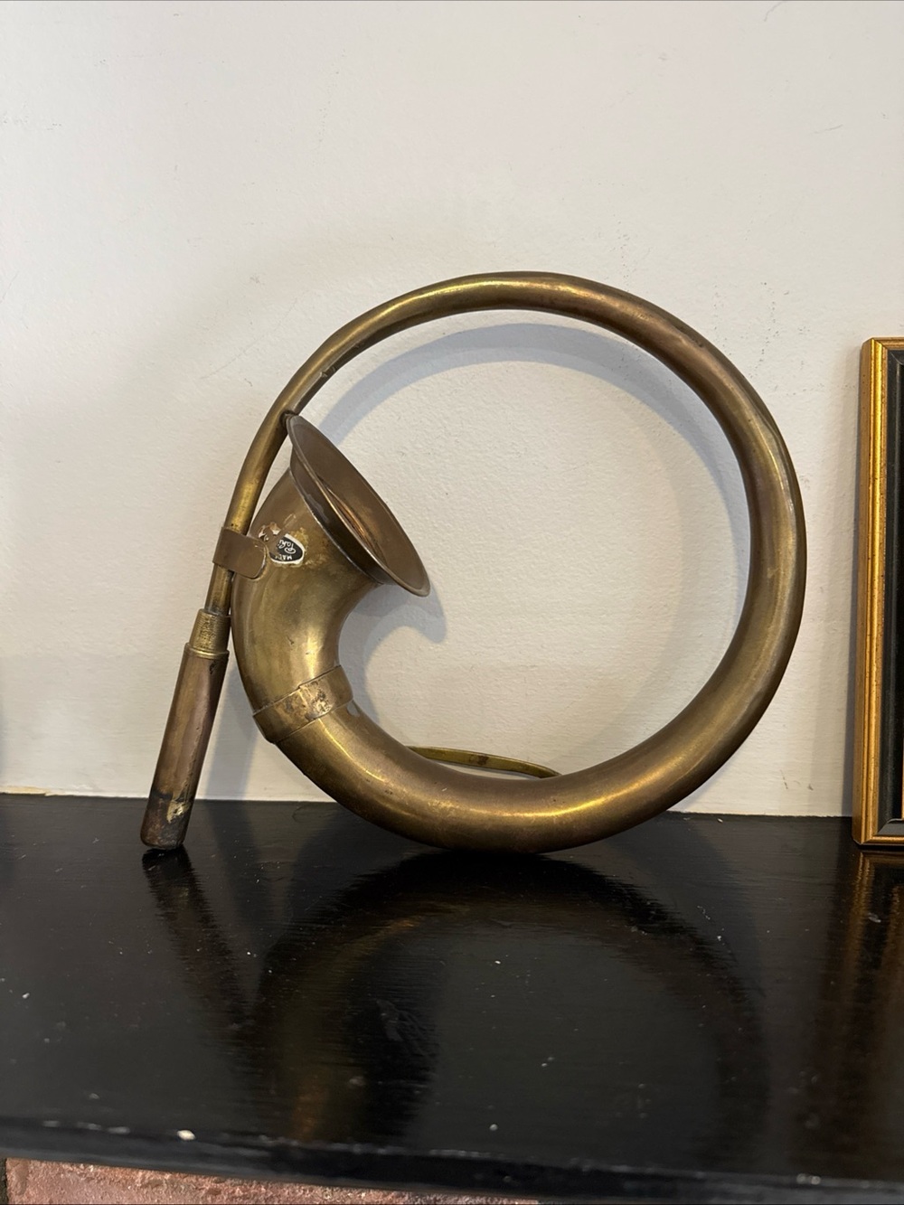 Antique-Style Brass Hunting Horn Wall Accent - Brass